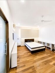 Townhouse Apartments (D9), Apartment #589837911